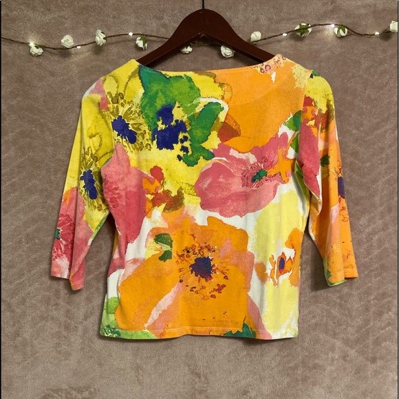 Ruby Rd Top - Picture 2 of 2